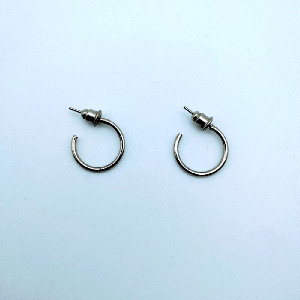 Earrings - Picture 3 of 4